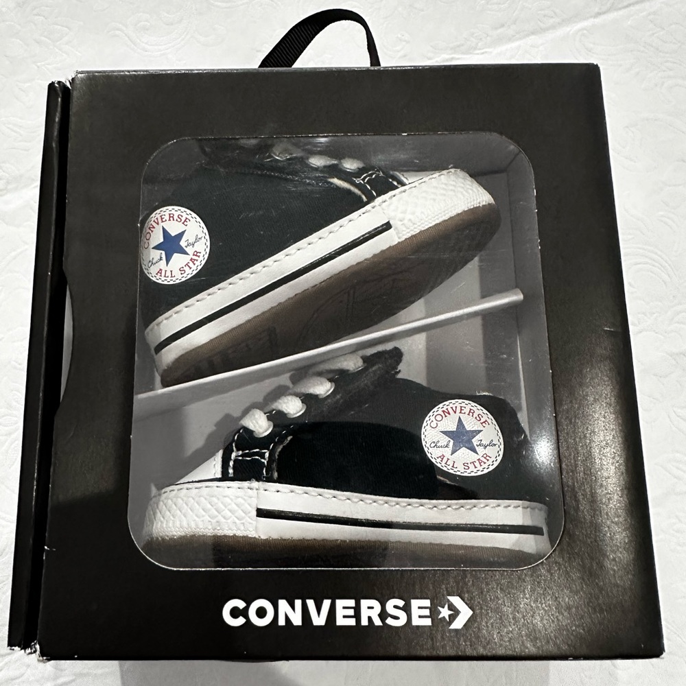 Baby converse chuck taylors